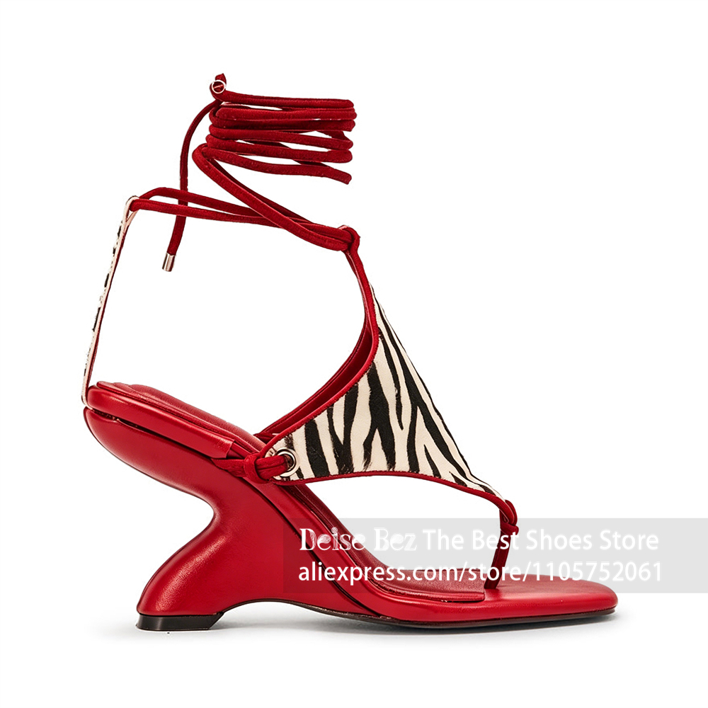 Sandal Strappy Heeled - ゼブラ柄レースアップ彫刻ヒールサンダル 黒白ストライプ トングトゥ アンクルタイ ウェッジサンダル ストラップ付きカーブヒール