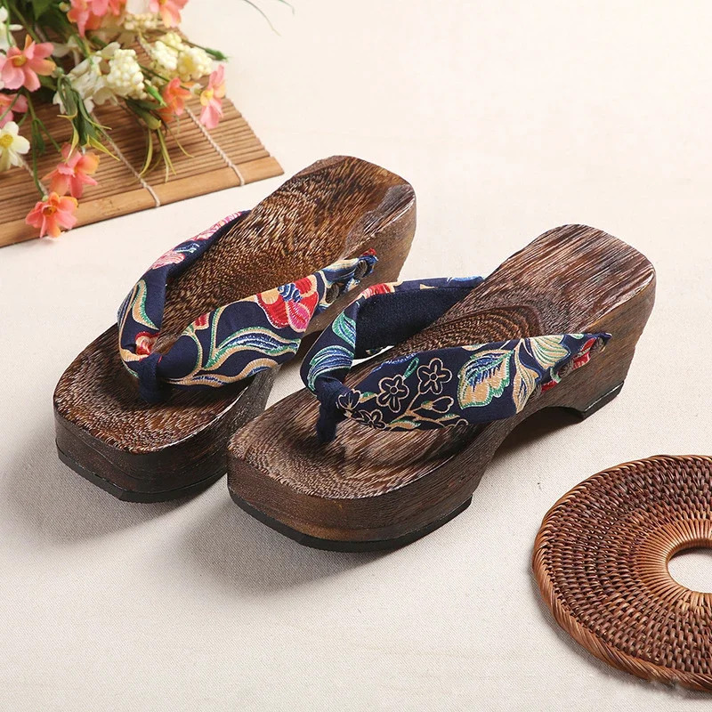 2026年 女性用 日本伝統的なハイヒール プラットフォーム - Romper Floral Print のレビューと価格