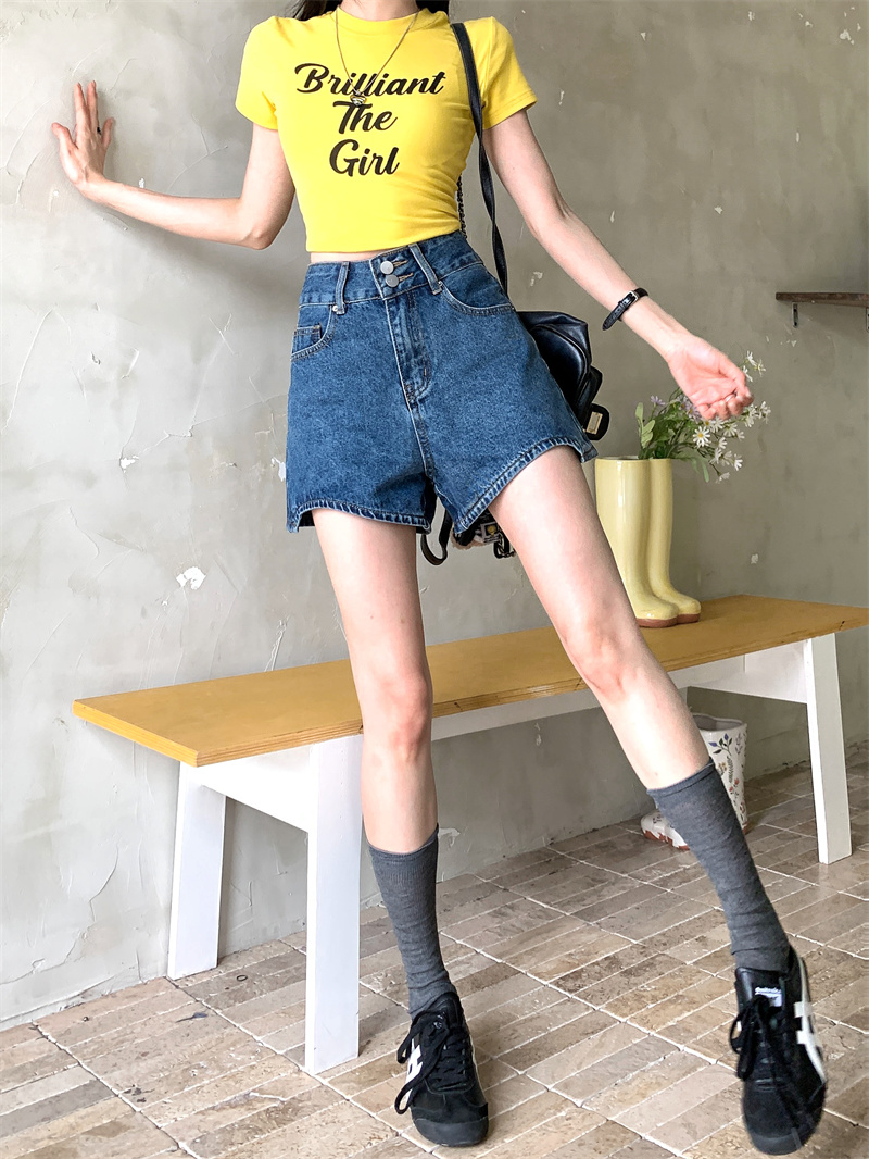 女性用ブルーデニムショートパンツ、夏用韓国スタイル、ウォッシ - Shorts Denim Frayed のレビューと価格